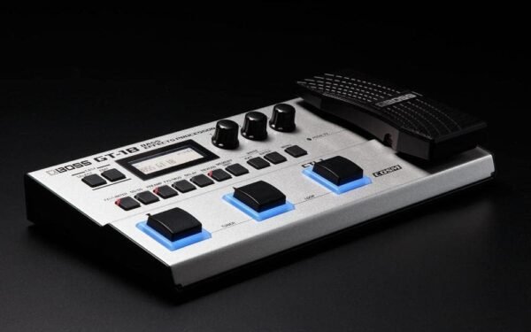 Comprehensive review of the BOSS GT-1B Bass Effects Processor for musicians