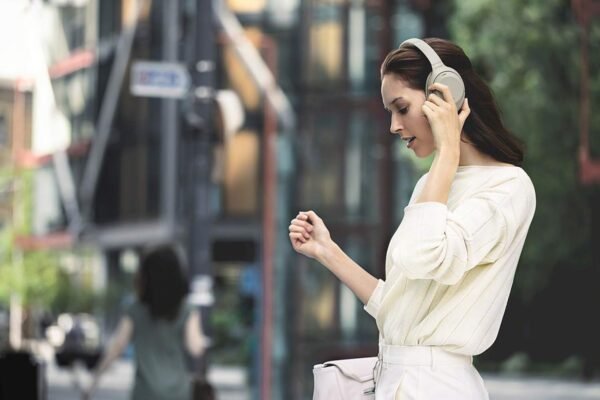 Sony WH-1000XM3 wireless noise canceling headphones review ultimate sound quality and comfort insights